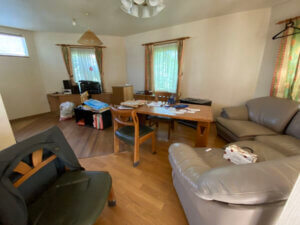 【吹田市の遺品整理事例】一戸建て4LDKを1日で整理｜費用17万円・1日で作業完了アイキャッチ画像