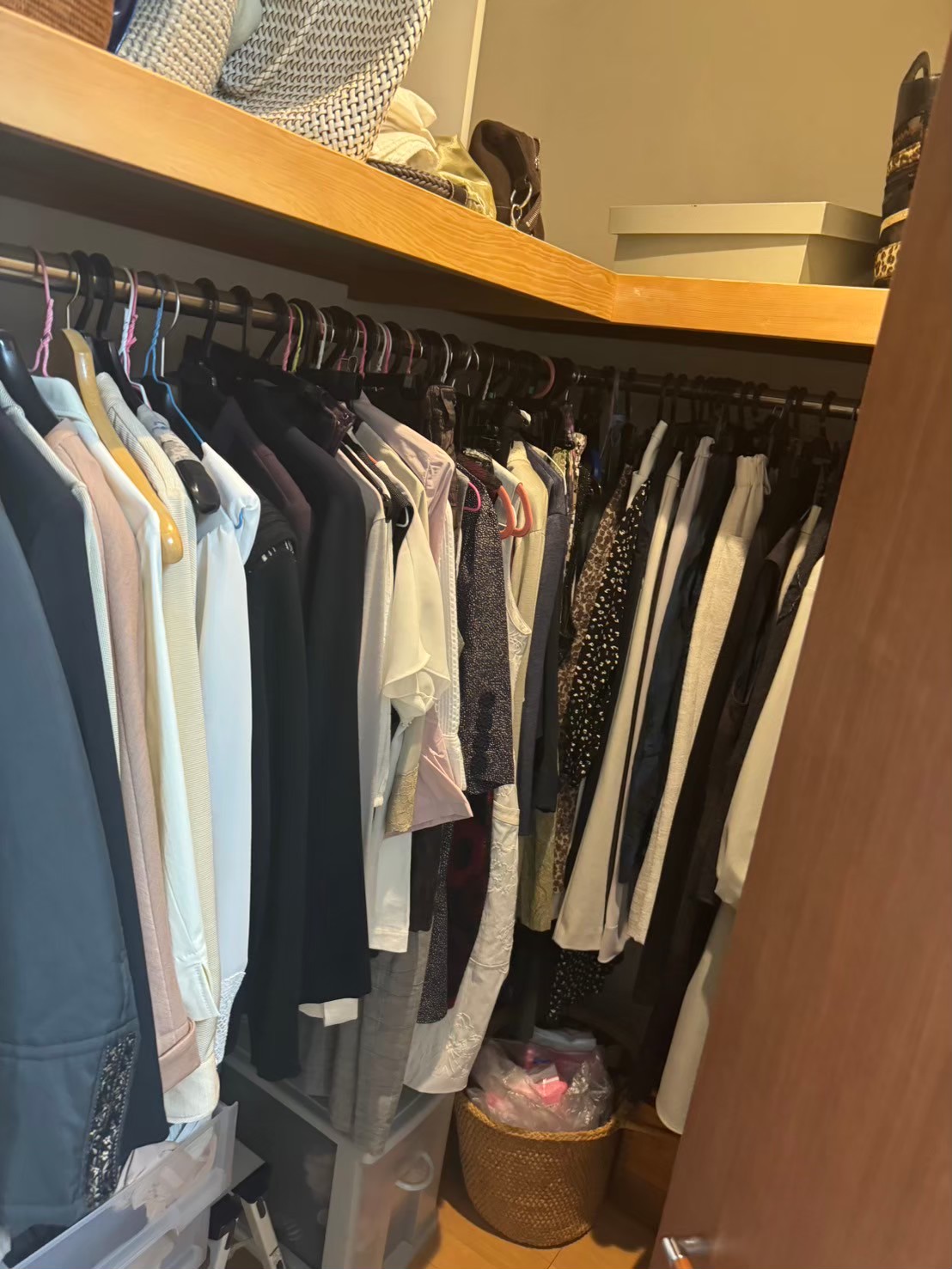 吹田市作業事例依頼者様の実際の現場写真Before画像2クローゼット
