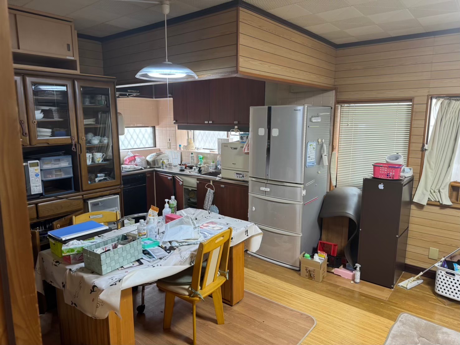 貝塚市作業事例依頼者様の実際の現場写真Before画像1ダイニング