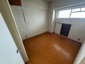 茨木市の遺品整理事例|マンション13階の高層階でもスムーズ対応|4LDKを2日で整理|費用27万