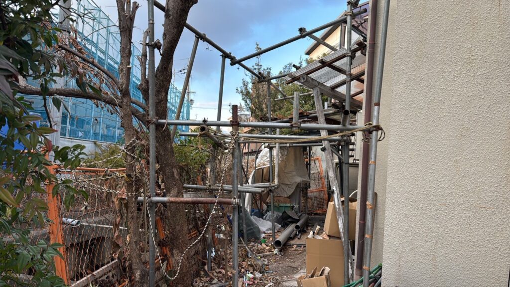 寝屋川市作業事例依頼者様の実際の現場での1日目終了時の現場写真画像