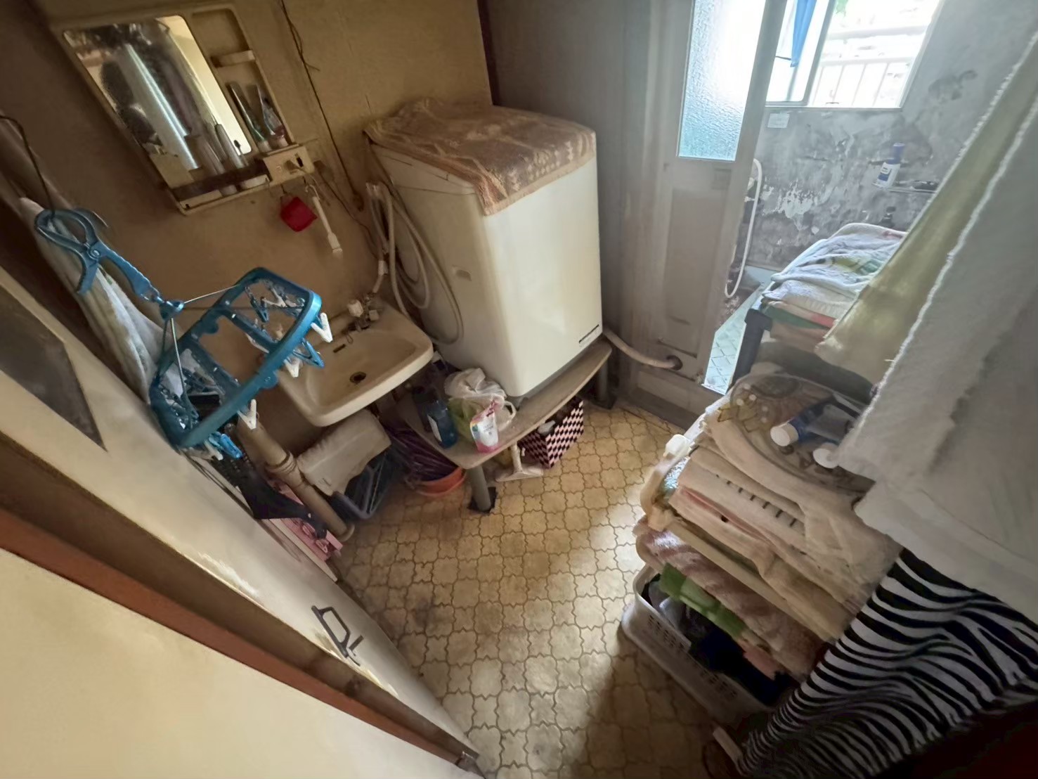 東大阪市作業事例依頼者様の実際の現場写真Before画像3部屋