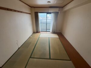 八尾市の遺品整理事例|退去整理を1日で完了|一戸建1LDKを2名体制で対応|費用6万円・買取1万円