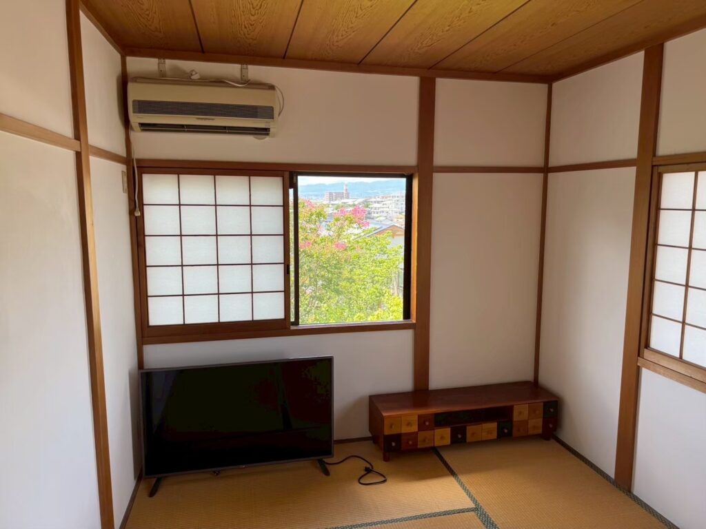 四條畷市作業事例依頼者様の実際の現場写真Before画像2部屋
