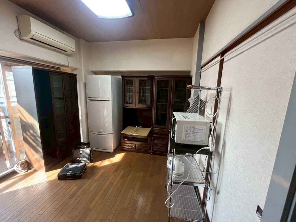 大東市作業事例依頼者様の実際の現場写真Before画像1リビング
