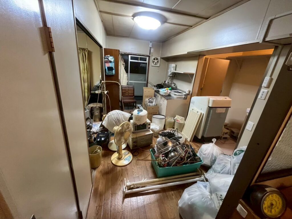 門真市作業事例依頼者様の実際の現場写真Before画像1キッチン
