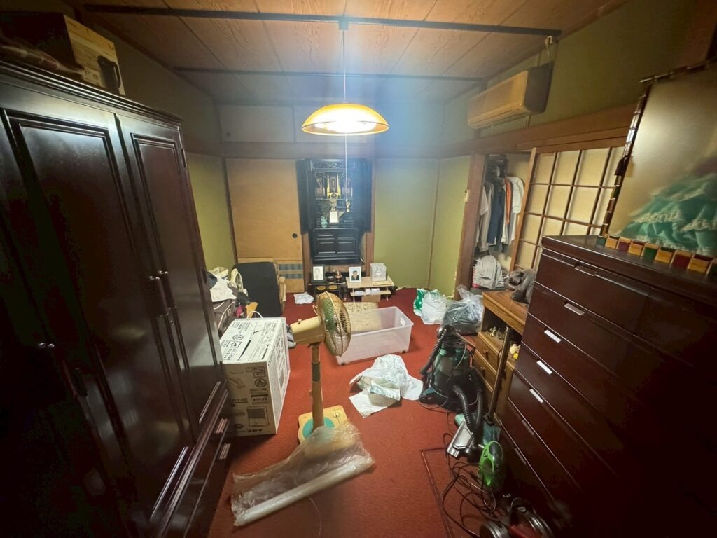 和泉市作業事例依頼者様の実際の現場写真Before画像1部屋