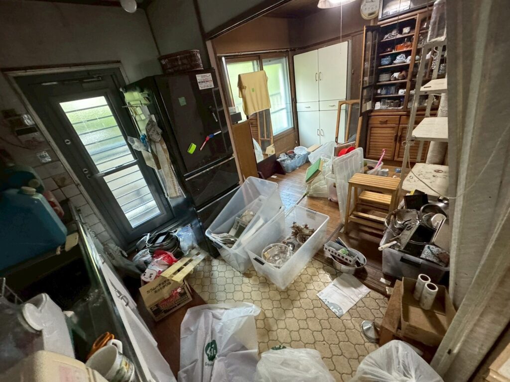 池田市作業事例依頼者様の実際の現場写真Before画像1キッチン
