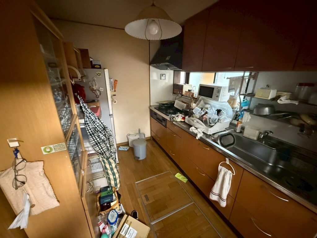 堺市作業事例依頼者様の実際の現場写真Before画像1キッチン
