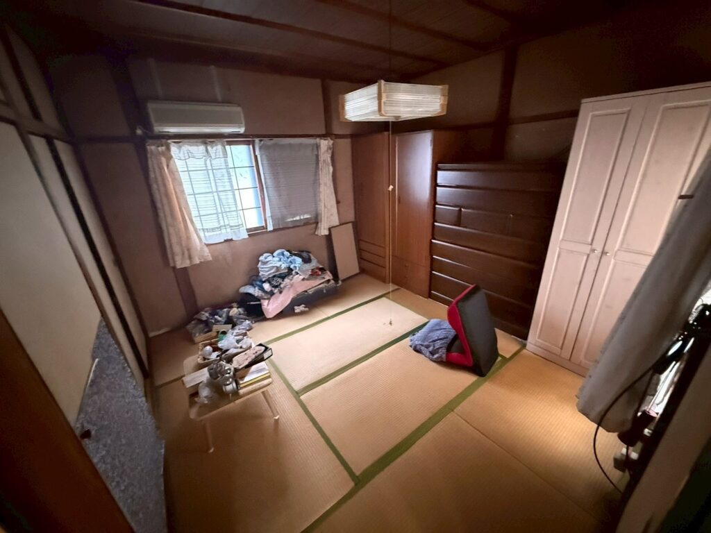 堺市作業事例依頼者様の実際の現場写真Before画像2部屋