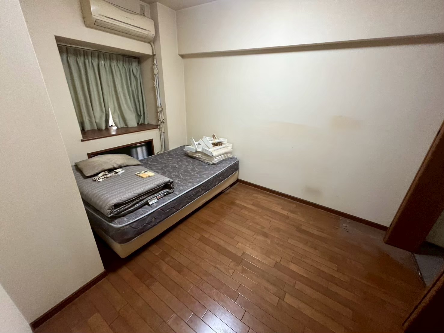 箕面市作業事例依頼者様の実際の現場写真Before画像2部屋