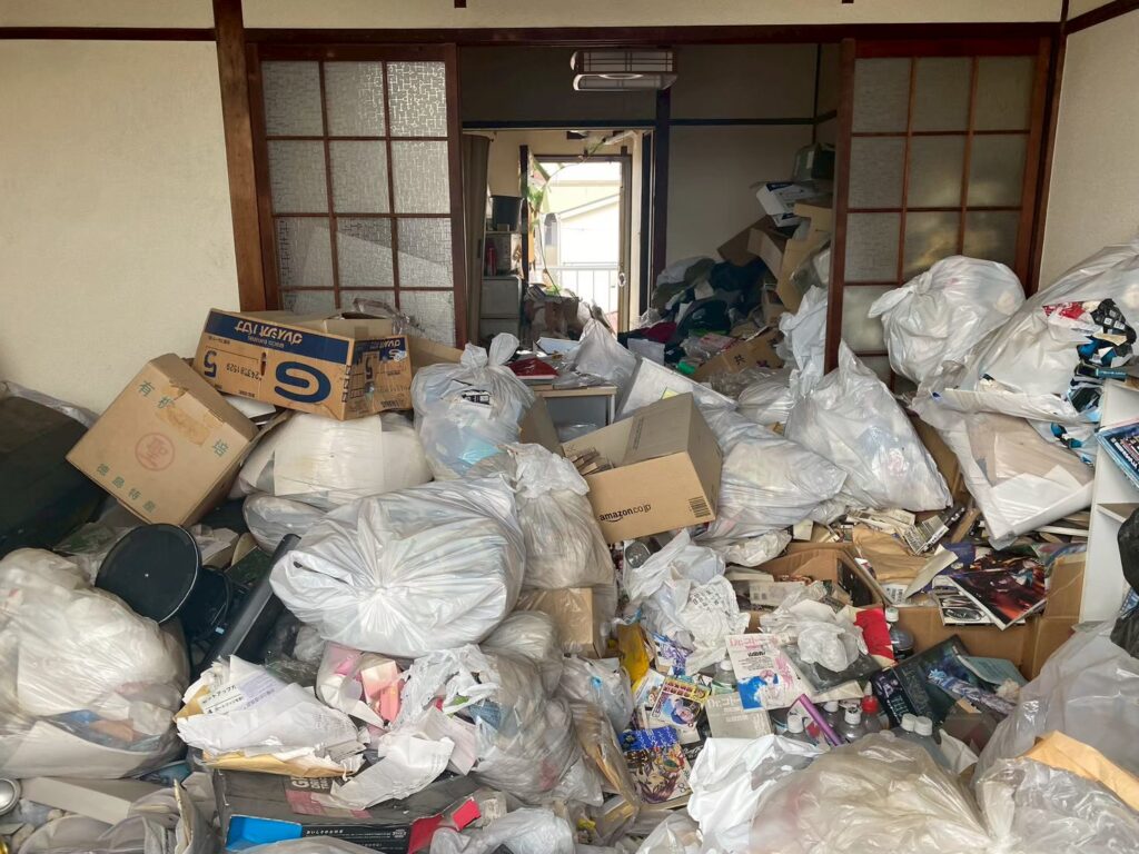 豊中市のゴミ屋敷清掃実際の現場写真Before