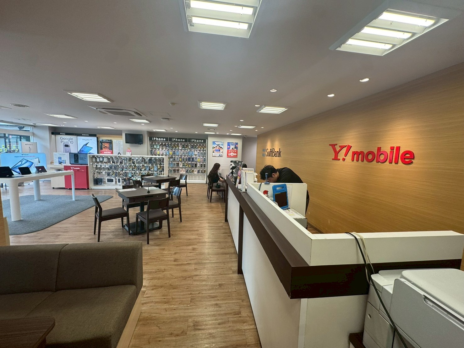 大阪ソフトバンク不用品回収現場作業写真6