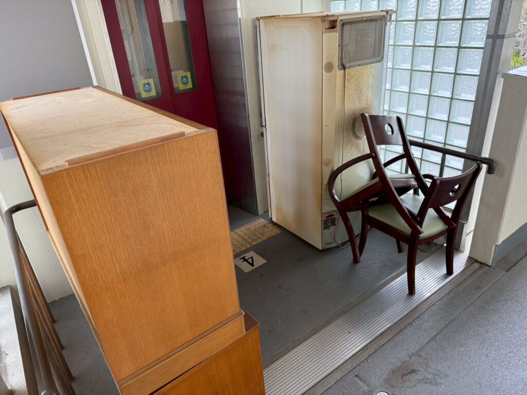 高槻市作業事例実際の現場写真画像搬出