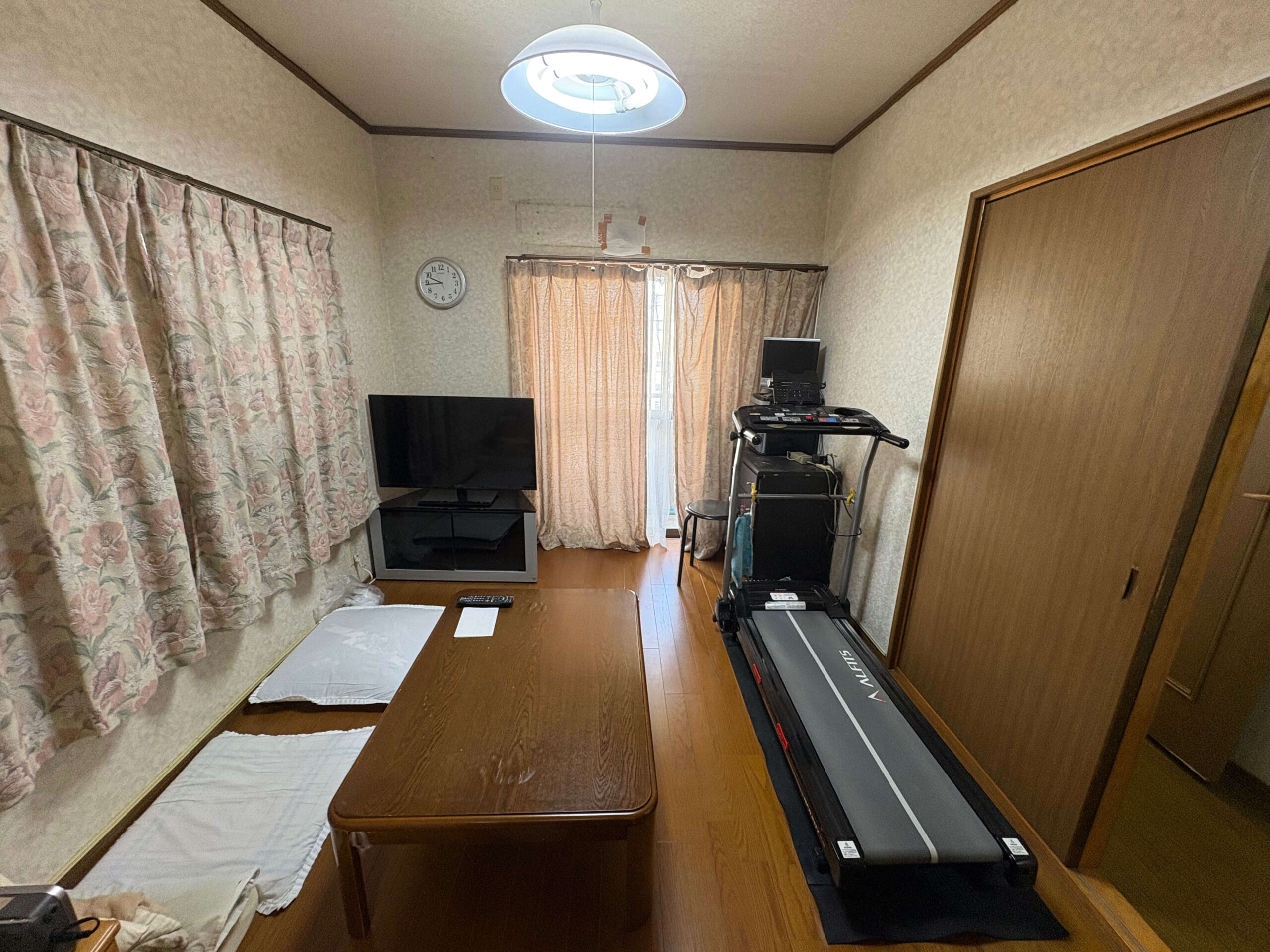 貝塚市作業事例実際の現場写真Before2画像部屋