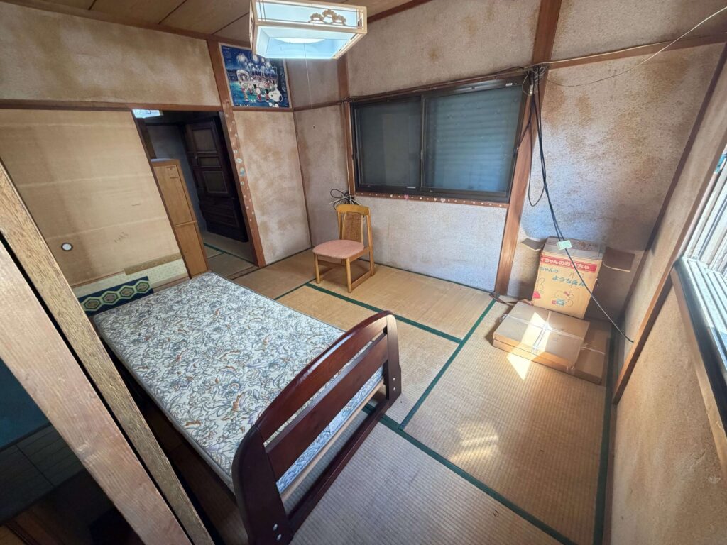 高石市作業事例実際の現場写真Before画像1部屋