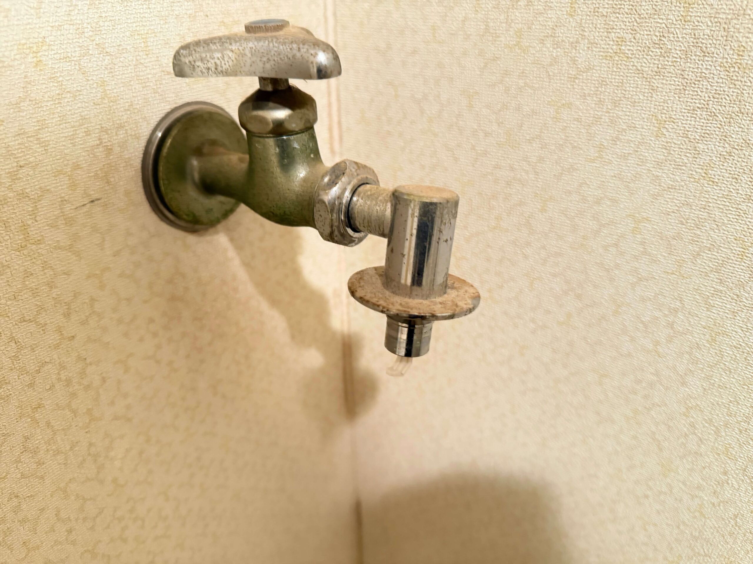 岸和田市作業事例実際の現場写真Before画像蛇口