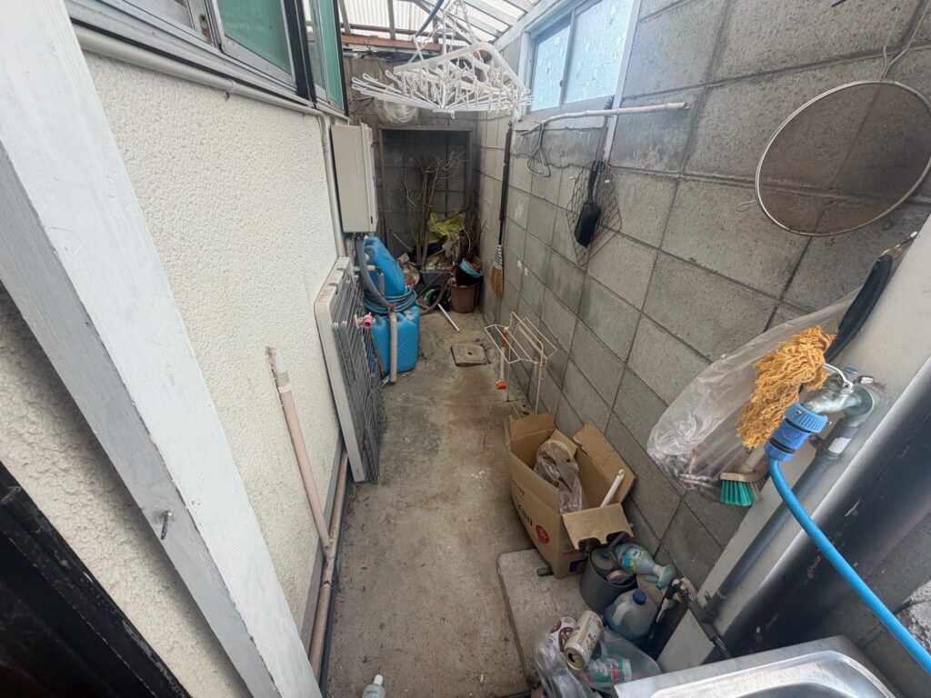 阪南市作業事例実際の現場写真Before画像5倉庫