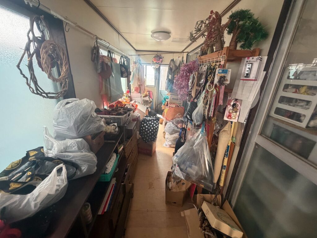 阪南市作業事例実際の現場写真Before画像4通路部分