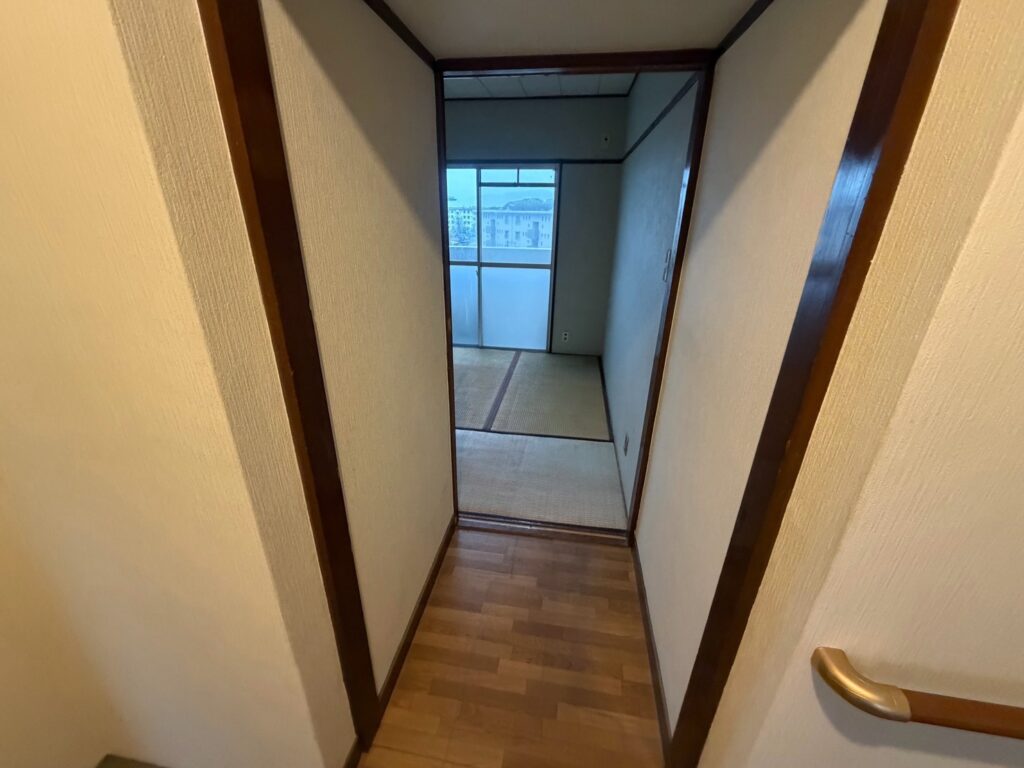 和泉市作業事例実際の現場写真After画像4玄関前