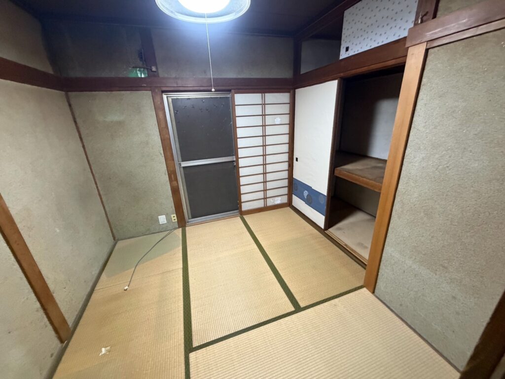 八尾市作業事例実際の現場作業完了後の写真画像1部屋