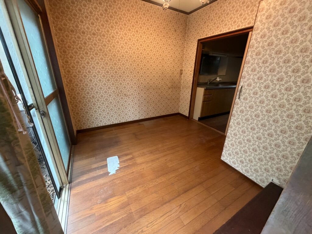 八尾市作業事例実際の現場作業完了後の写真画像2リビング