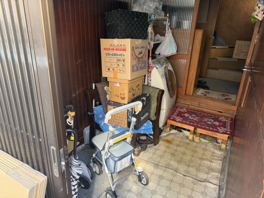 大阪市旭区作業事例実際の現場写真Before画像3玄関