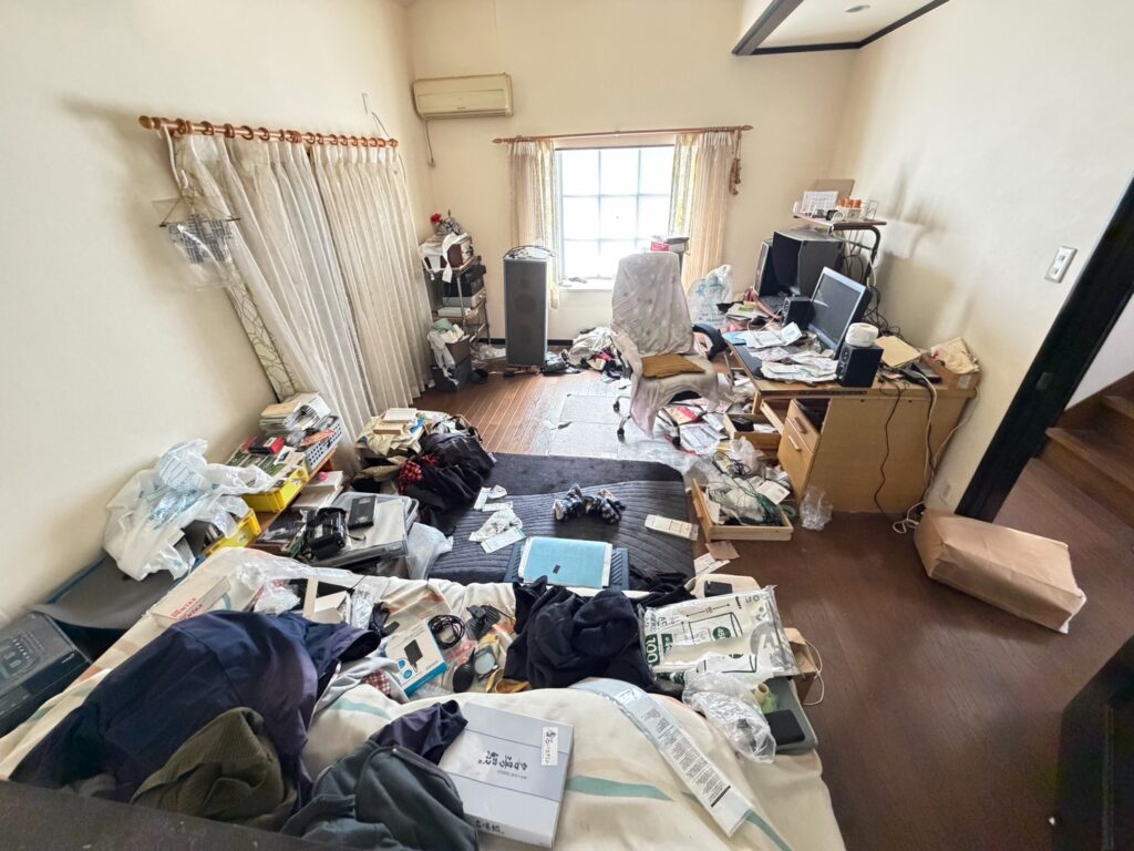 松原市作業事例実際の現場写真Before画像3リビング