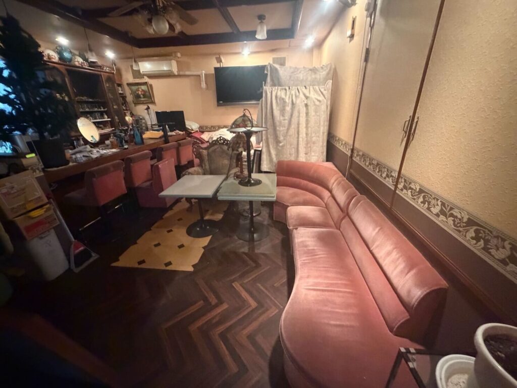 大阪市旭区作業事例実際の現場写真画像ボックス席