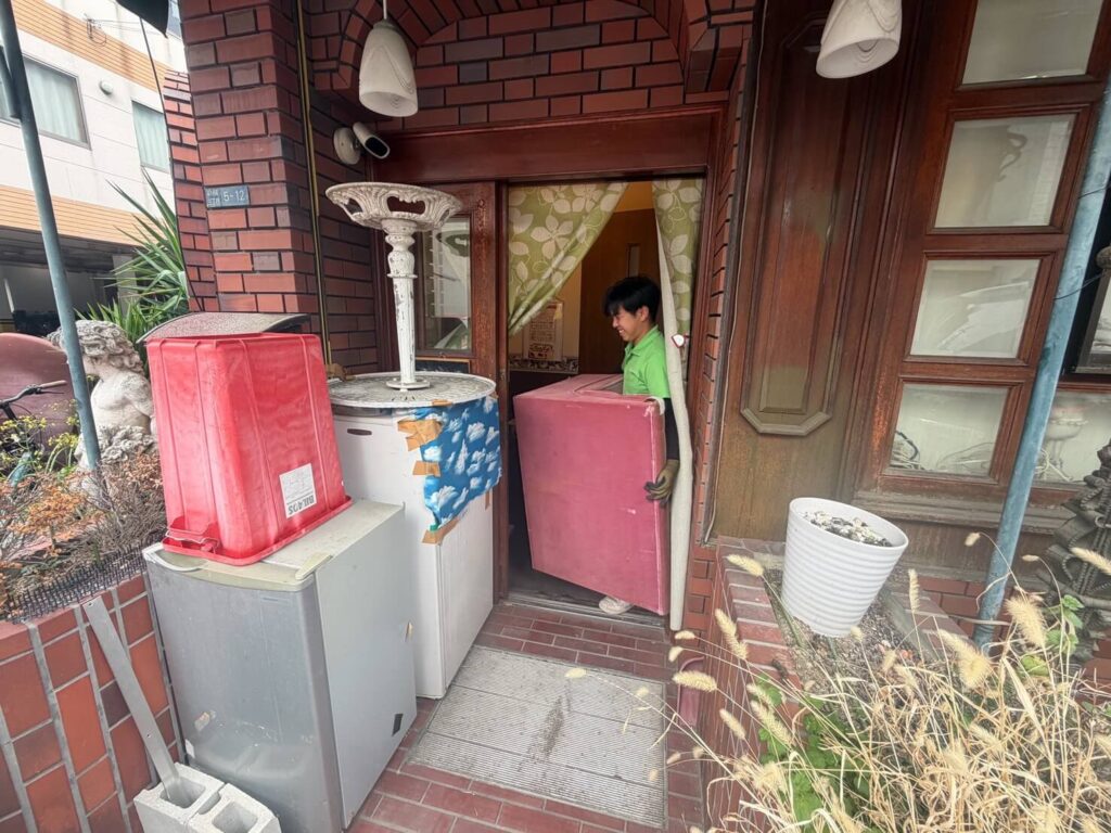 大阪市旭区作業事例実際の現場での搬出写真画像