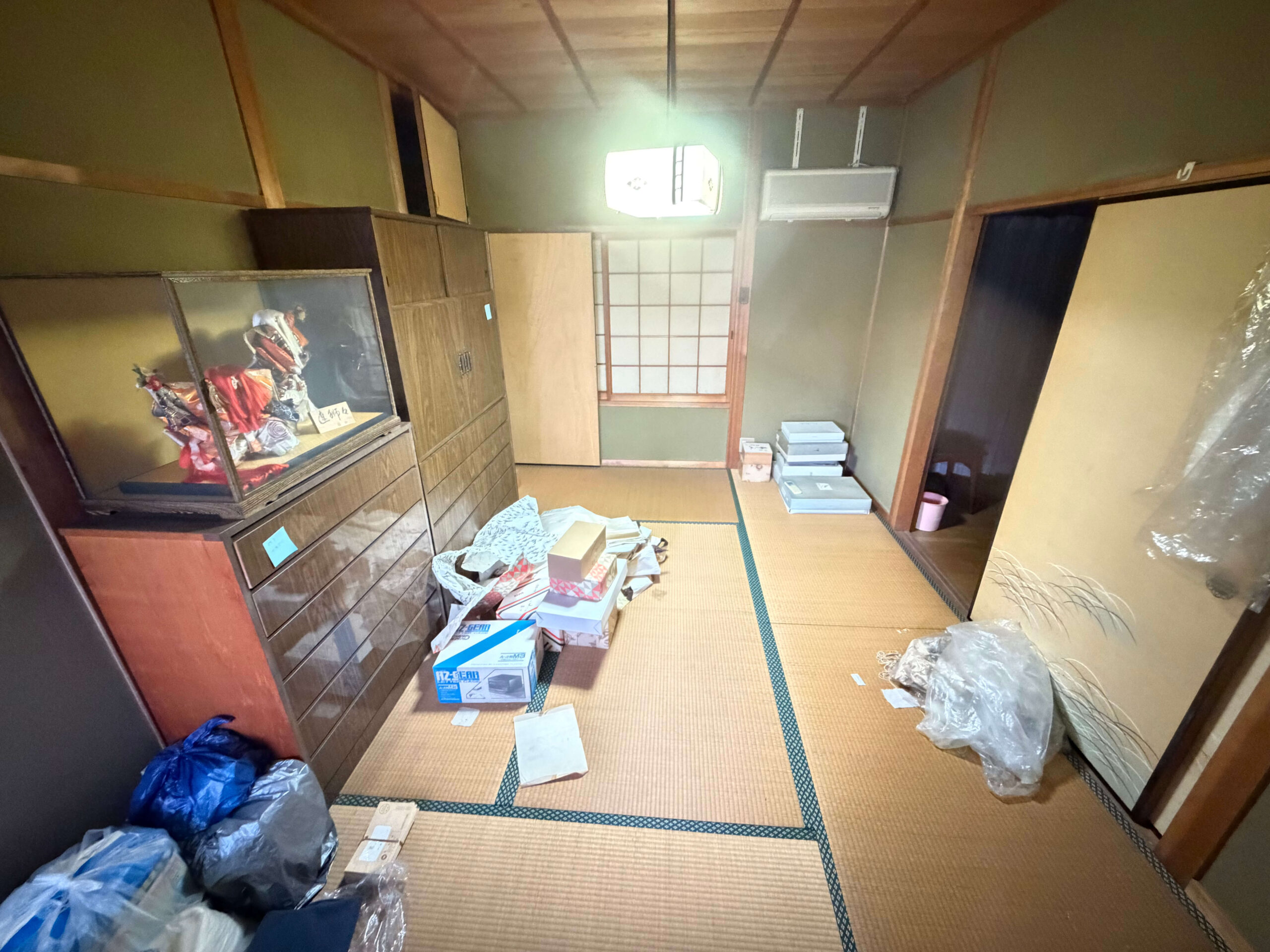 加古川市作業事例実際の現場写真Before画像部屋