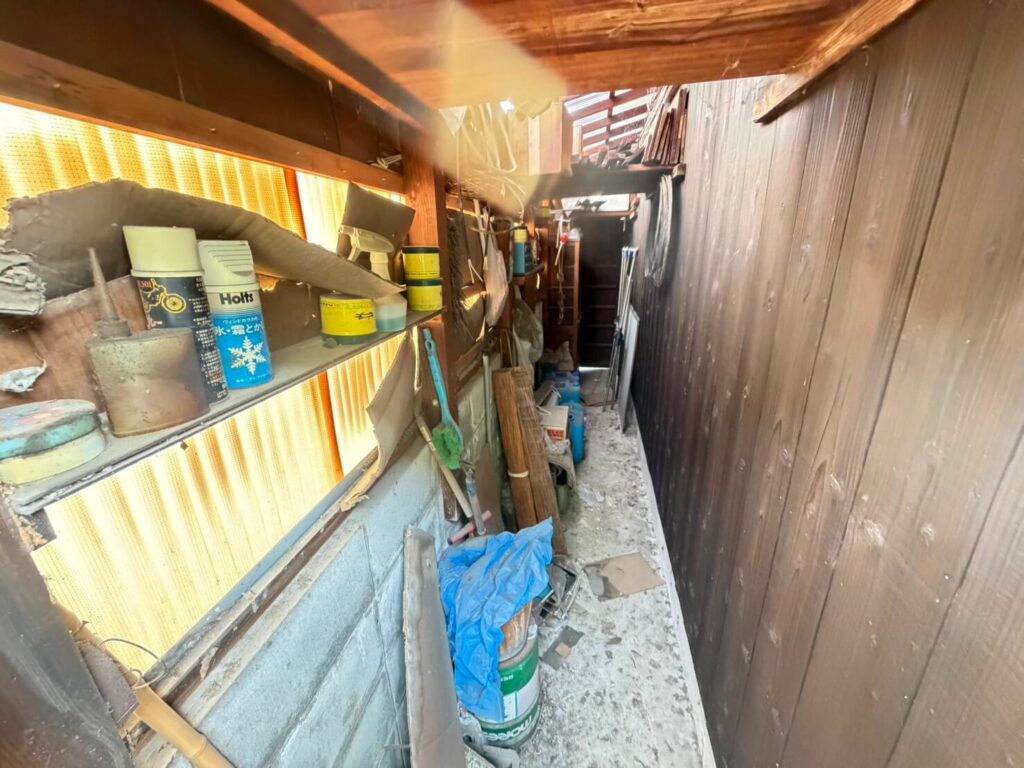 加古川市作業事例実際の現場写真Before3画像倉庫