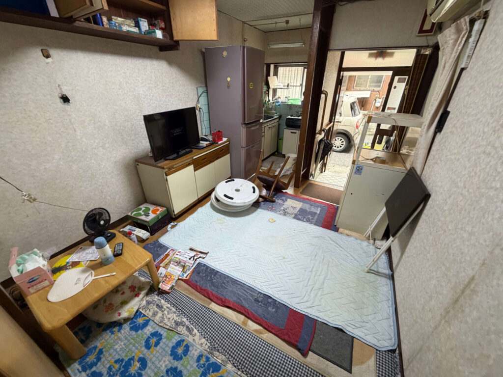東大阪市 作業事例実際の現場写真Before2画像ダイニング